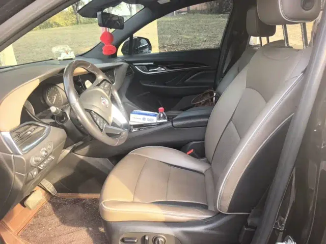 Buick Enclave — Фото автомобиля 11