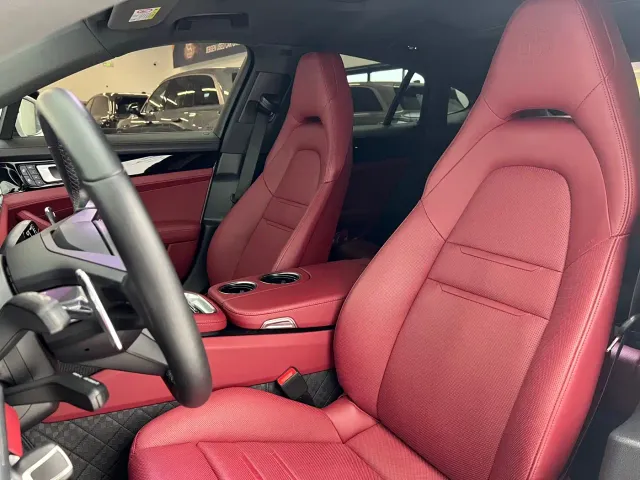 Porsche Panamera — Фото автомобиля 14