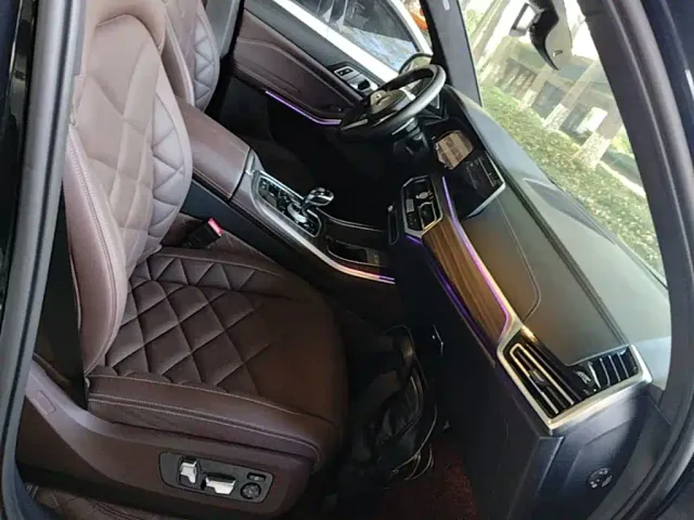 BMW X5 — Фото автомобиля 24