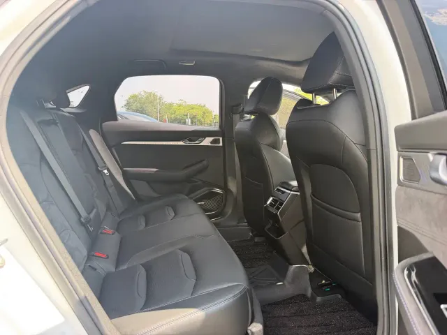 Geely Xingrui — Фото автомобиля 16