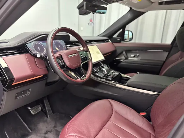 Land Rover Range Rover Sport — Фото автомобиля 16