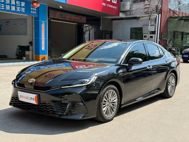 Фотография автомобиля — Toyota Camry