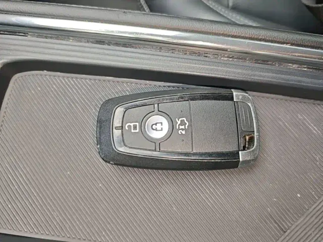 Ford Mondeo — Фото автомобиля 8