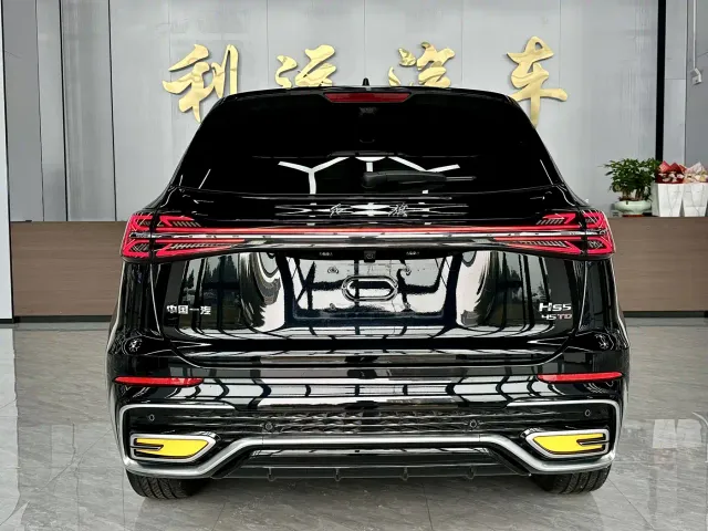 Hongqi HS5 — Фото автомобиля 13