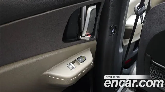 Kia Carnival — Фото автомобиля 19