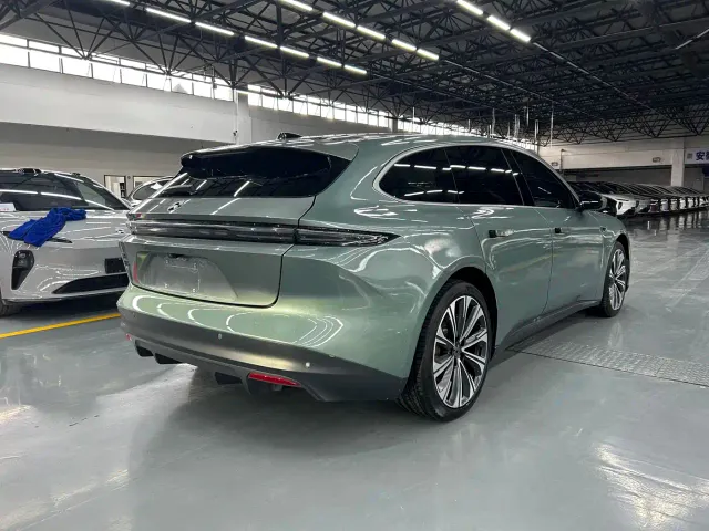 Nio ET5 Touring — Фото автомобиля 11