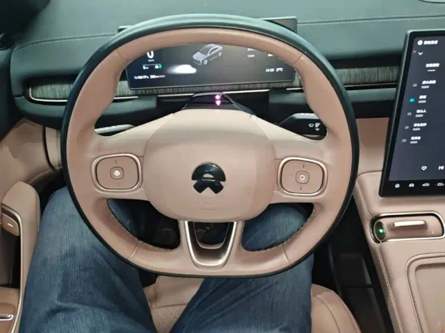 Nio EC6 — Фото автомобиля 10