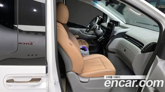 Hyundai Staria — Фото автомобиля 12