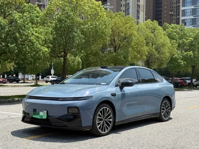 Фотография автомобиля — Leapmotor B01