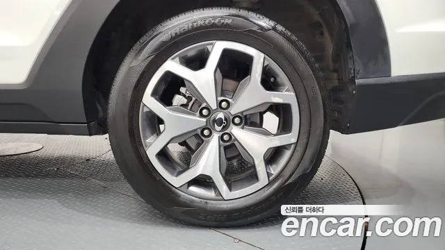 KG_Mobility_Ssangyong Torres Бензин 1.5 2WD — Фото автомобиля 21