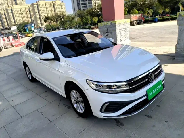 Volkswagen Bora — Фото автомобиля 3