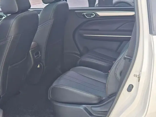 GAC Trumpchi M6 — Фото автомобиля 5