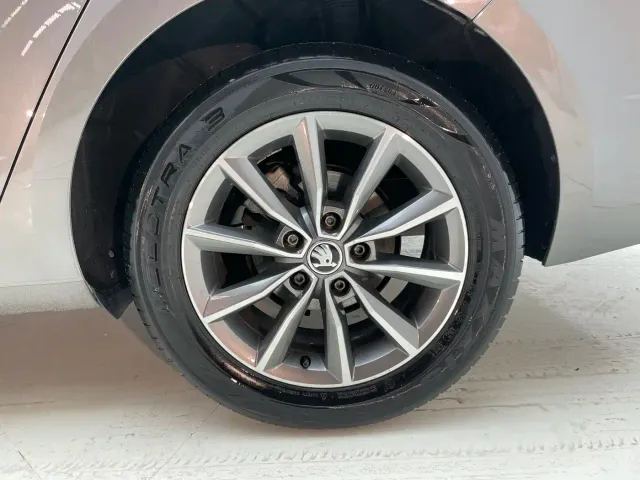 Skoda Octavia — Фото автомобиля 12