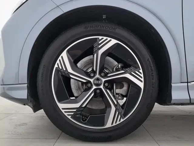 Audi Audi Q4 e-tron 2024 40 e-tron Creation Edition — Фото автомобиля 17