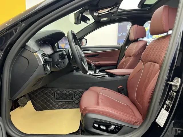 BMW 5 Series — Фото автомобиля 18