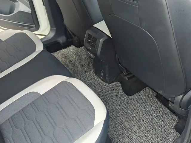 Volkswagen Tharu — Фото автомобиля 12