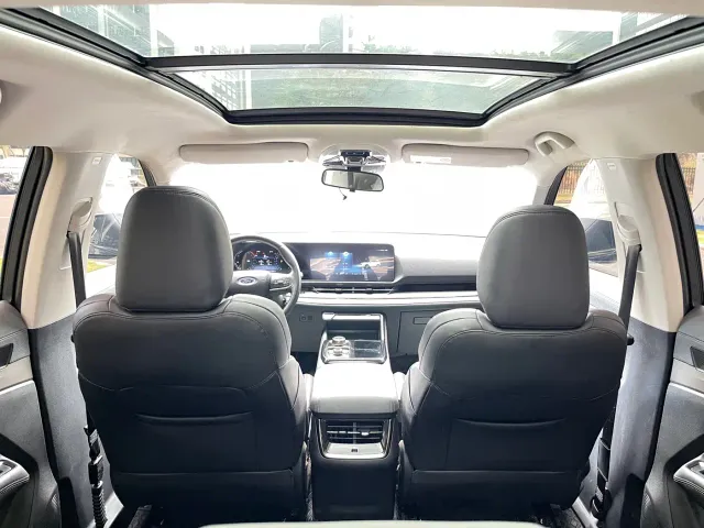 Ford Lingrui — Фото автомобиля 13