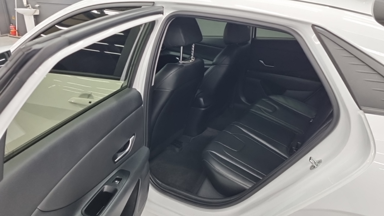 Hyundai Avante — Фото автомобиля 8