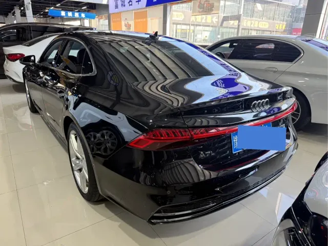 Audi A7L — Фото автомобиля 5