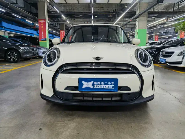 MINI Hatch — Фото автомобиля 2
