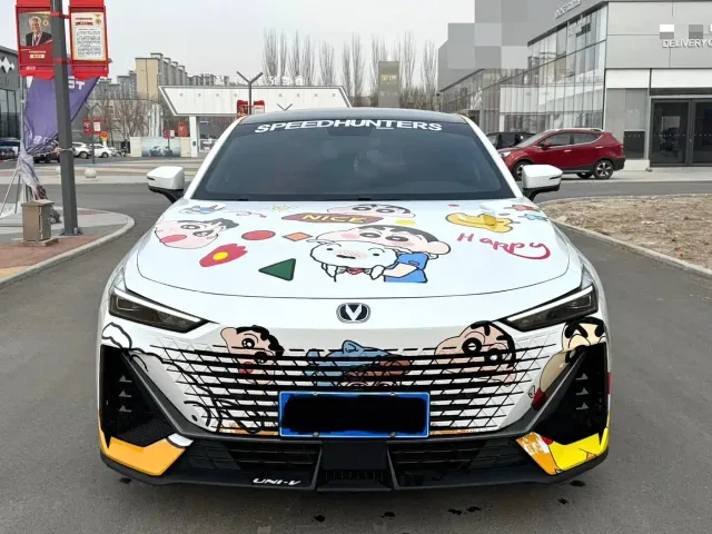 Changan UNI-V — Фото автомобиля 3