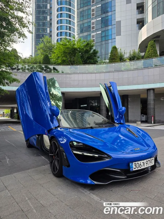 McLaren 720S — Фото автомобиля 14