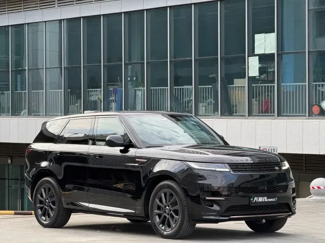 Land Rover Range Rover Sport — Фото автомобиля 6