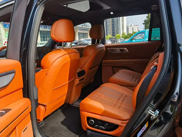 Deepal Deep Blue S09 2025 AWD Ultra+ Haute Couture Edition — Фото автомобиля 4