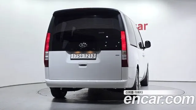 Hyundai Staria Staria 4WD Tourer 9 мест — Фото автомобиля 4