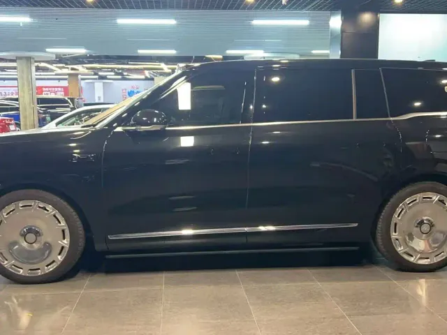 IM Motors LS9 — Фото автомобиля 9