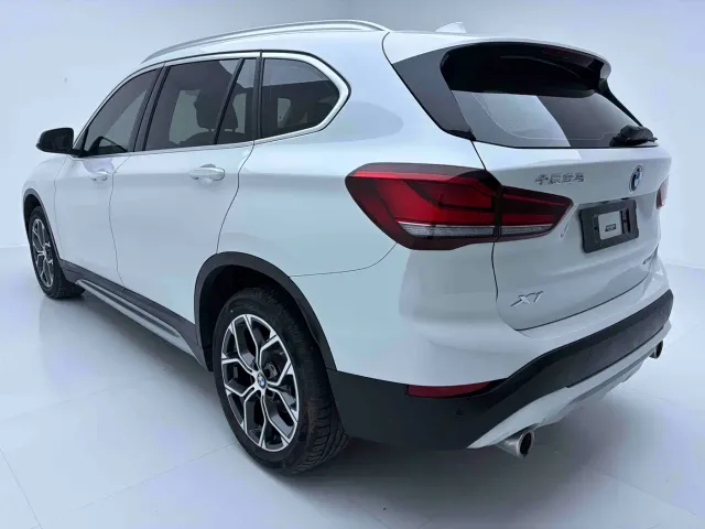 BMW X1 — Фото автомобиля 6