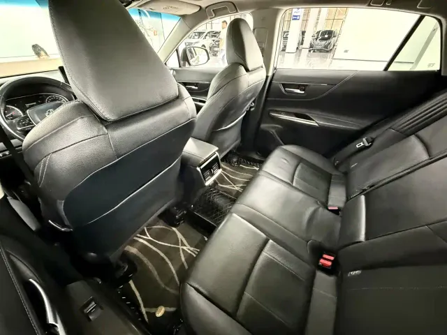 Toyota Harrier — Фото автомобиля 11