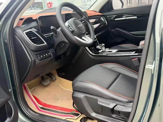 Kia Seltos — Фото автомобиля 7