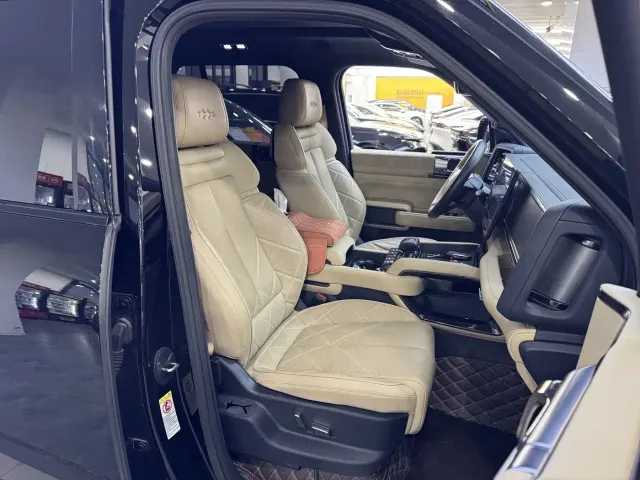BYD FangChengBao Leopard 5 — Фото автомобиля 19
