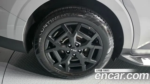 Kia Carnival — Фото автомобиля 5