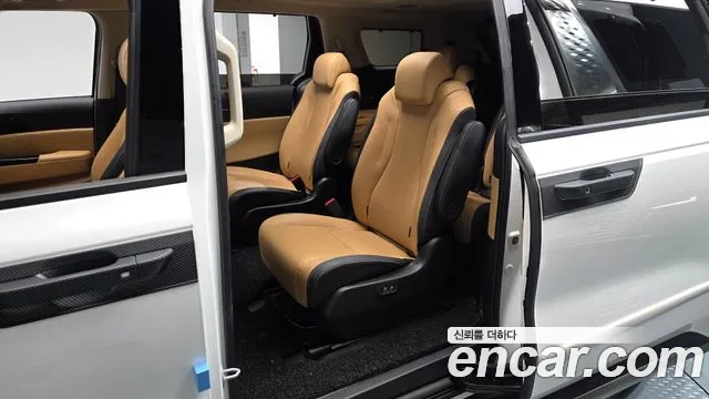 Kia Carnival 4th Gen — Фото автомобиля 16
