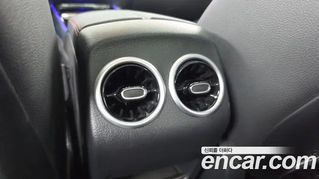 Mercedes-Benz EQA — Фото автомобиля 19