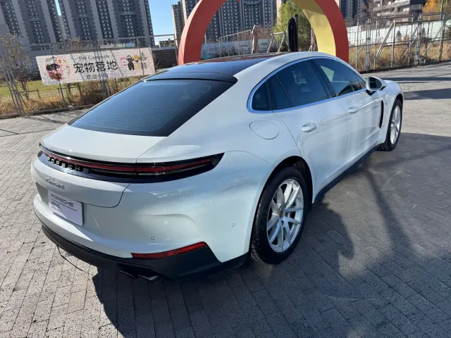 Porsche Panamera — Фото автомобиля 13