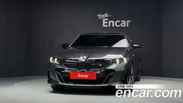 BMW i5 — Фото автомобиля 3