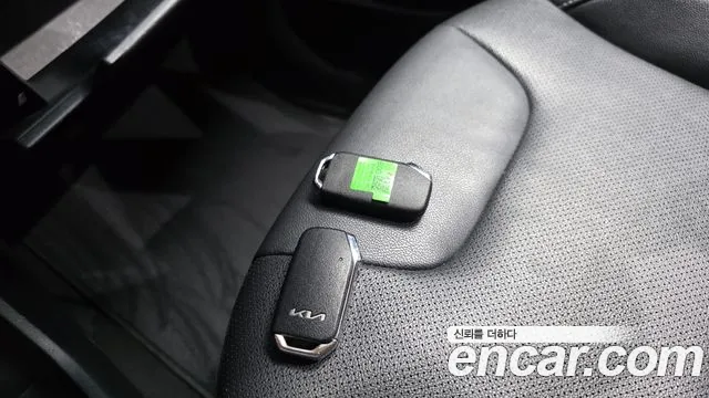 Kia Niro — Фото автомобиля 24