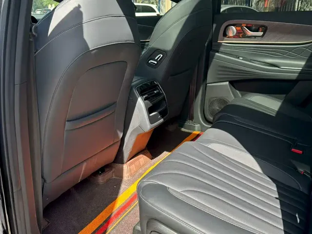 Chery Tiggo 9 — Фото автомобиля 6
