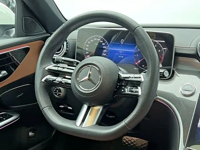 Mercedes-Benz C-Class — Фото автомобиля 2