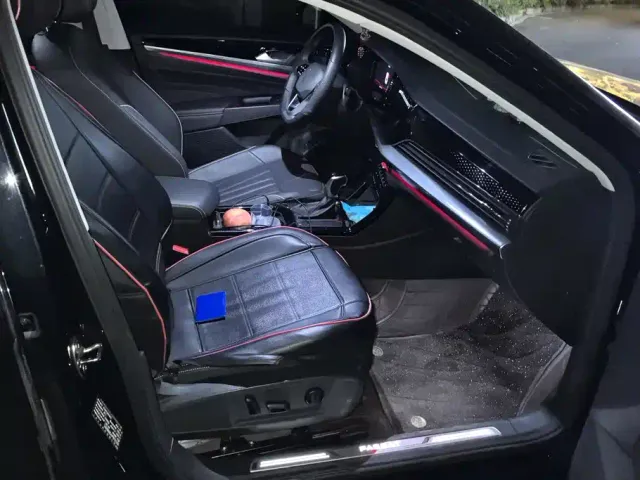 Volkswagen Passat — Фото автомобиля 8