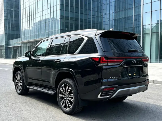 Lexus LX — Фото автомобиля 6
