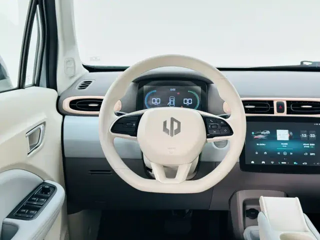 Leapmotor T03 — Фото автомобиля 17