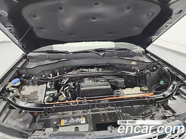 Ford Explorer — Фото автомобиля 5