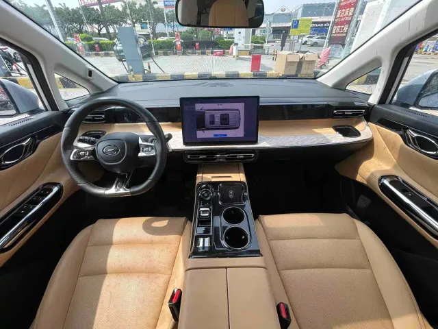 GAC Trumpchi E8 — Фото автомобиля 9