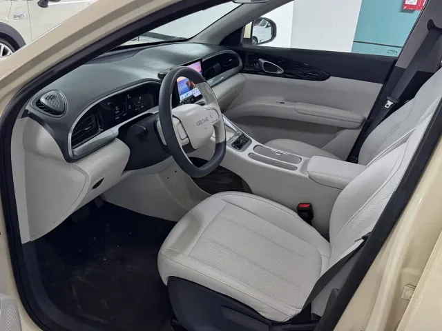 Geely Starry Wish — Фото автомобиля 11