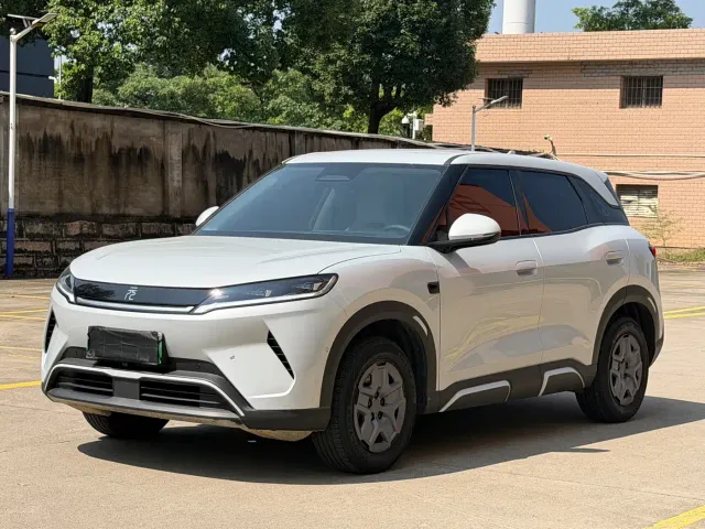 Фотография автомобиля — BYD Yuan UP
