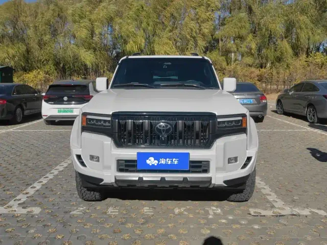 Toyota Prado — Фото автомобиля 2